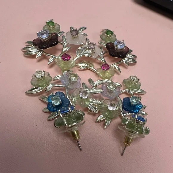 Nicola Bathie Belgravia chinoiserie vine earrings - Picture 5 of 5